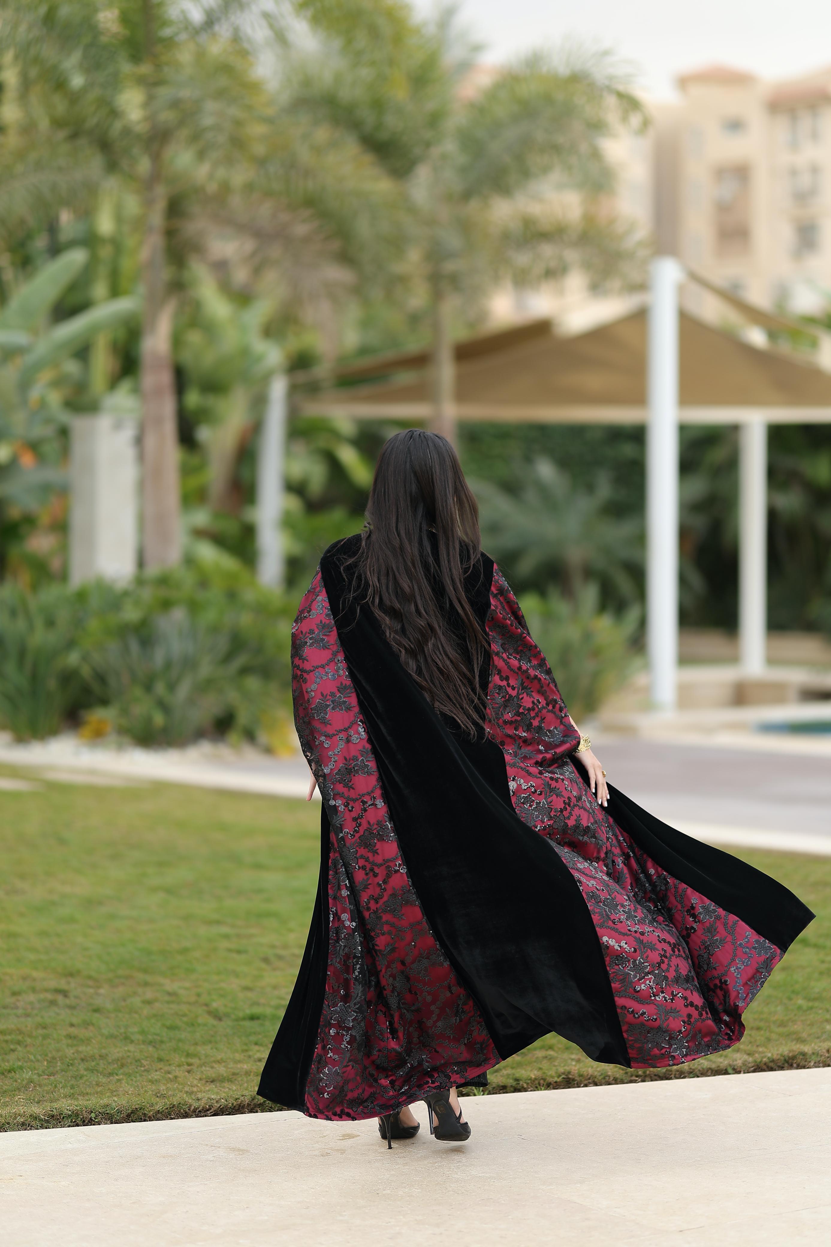 Crimson Noir Velvet Qoftan