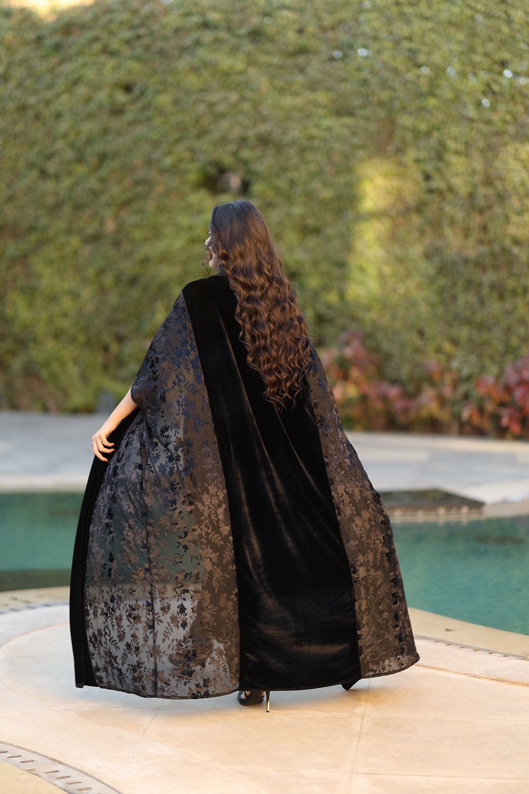 Black Floral Velvet Qoftan